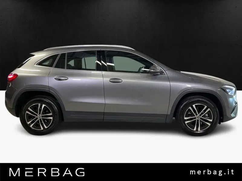 Mercedes-Benz GLA SUV usata a Milano (5)