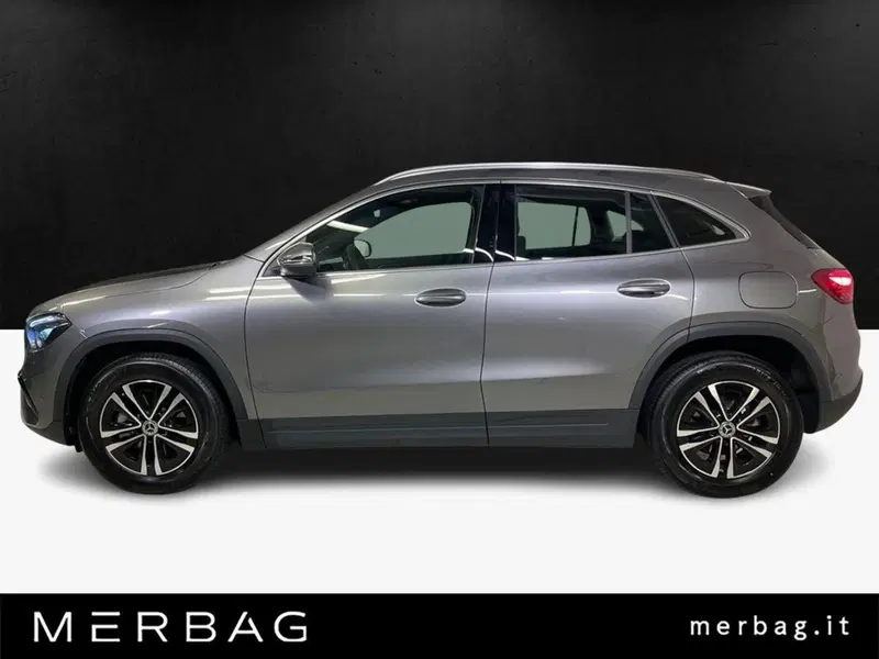 Mercedes-Benz GLA SUV usata a Milano (6)