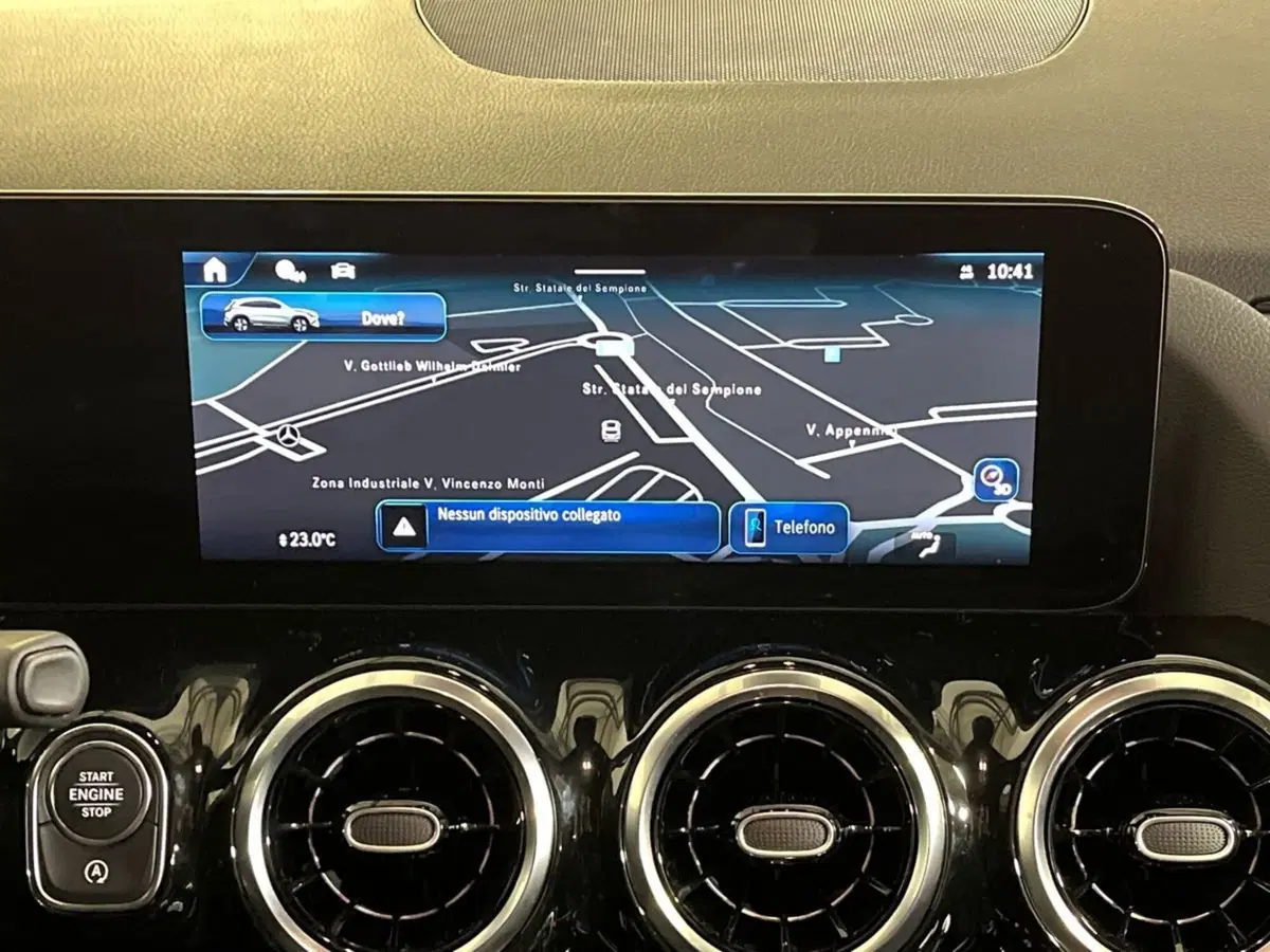 Mercedes-Benz GLA SUV usata a Milano (12)