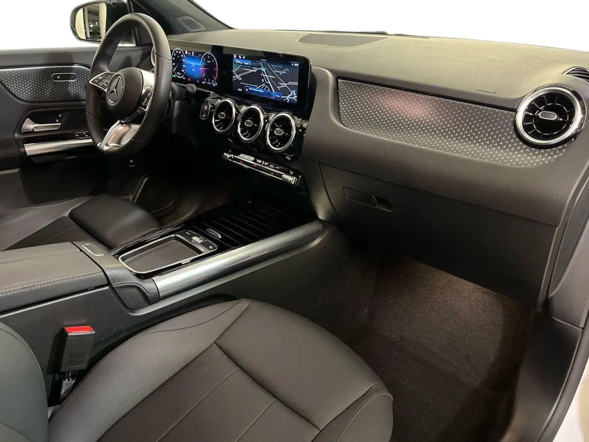 Mercedes-Benz GLA SUV usata a Milano (15)