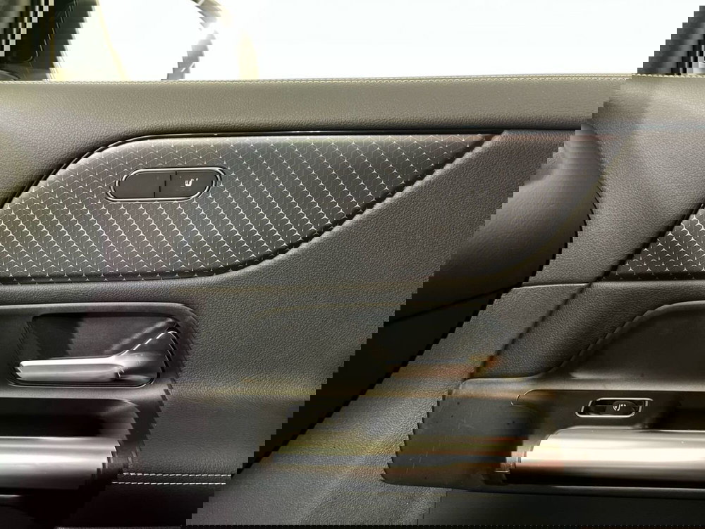 Mercedes-Benz GLA SUV usata a Milano (18)