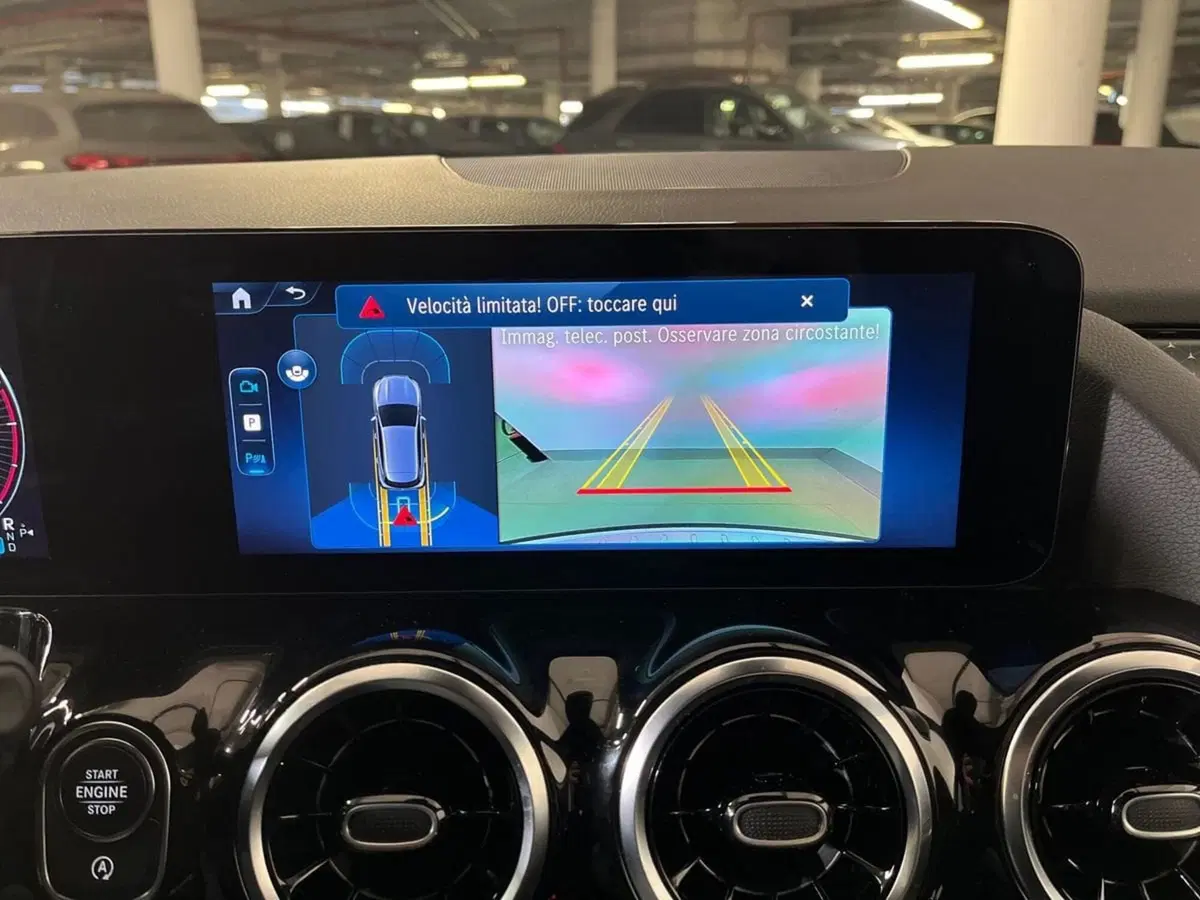 Mercedes-Benz GLA SUV usata a Milano (19)