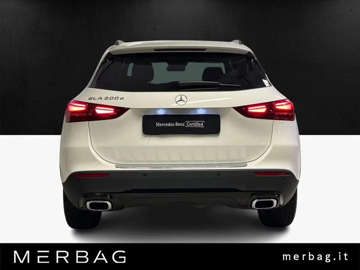 Mercedes-Benz GLA SUV usata a Milano (4)