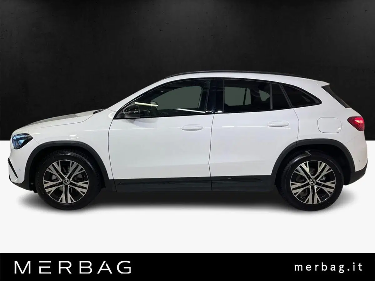 Mercedes-Benz GLA SUV usata a Milano (6)