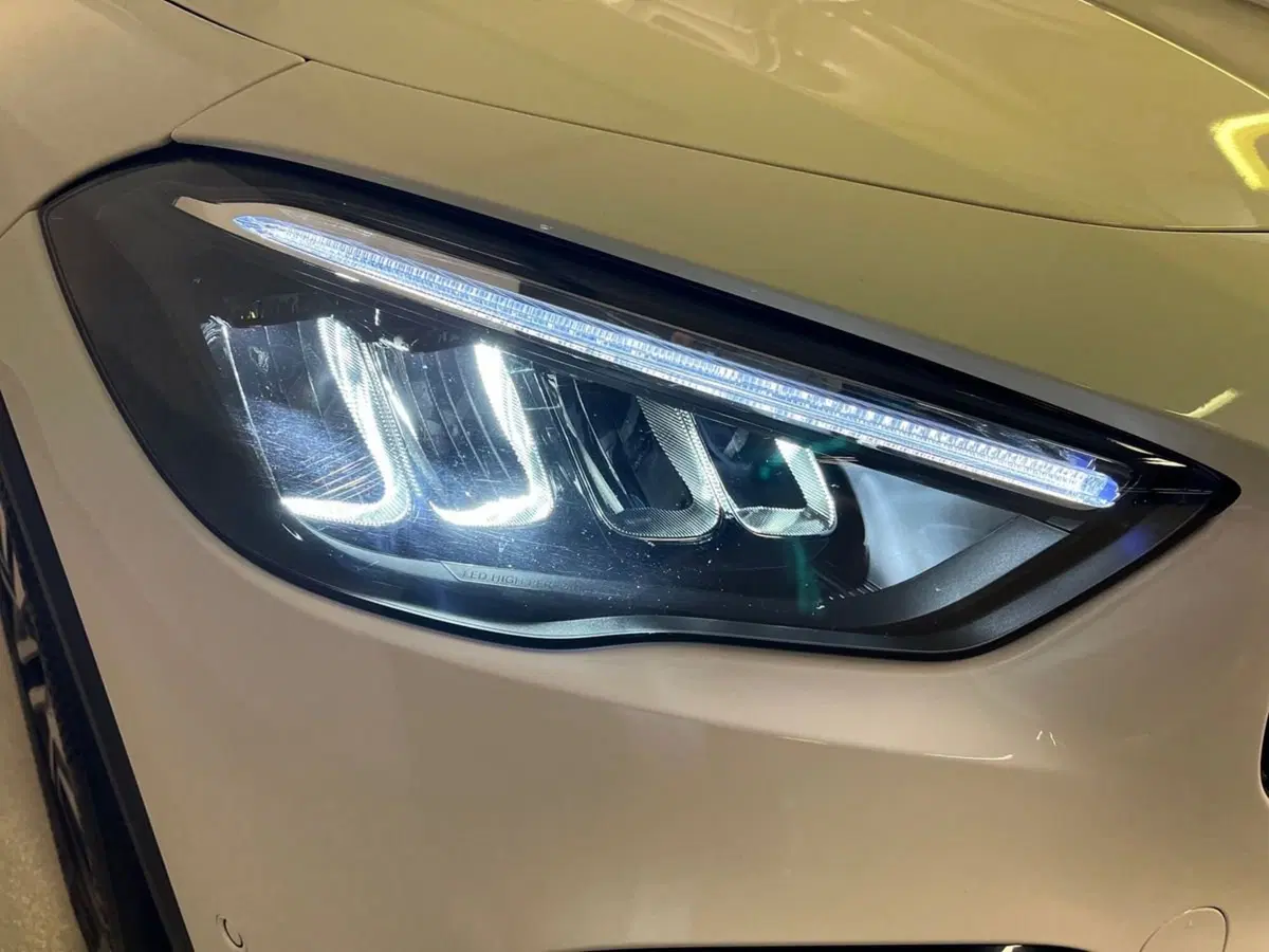 Mercedes-Benz GLA SUV usata a Milano (7)