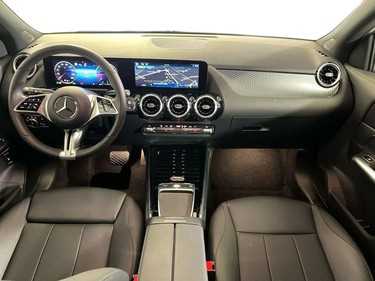 Mercedes-Benz GLA SUV usata a Milano (9)