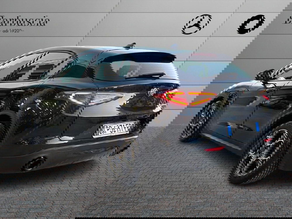 Alfa Romeo Stelvio usata a Pescara (4)