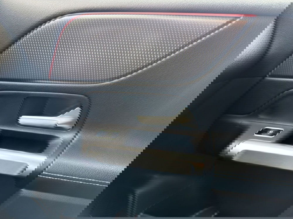 Mercedes-Benz GLB usata a Cosenza (17)