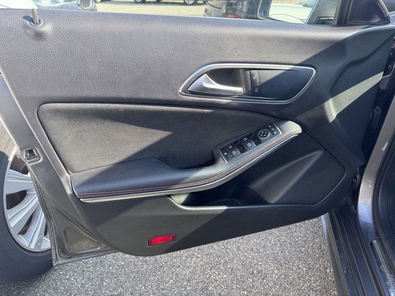 Mercedes-Benz CLA Shooting Brake usata a Messina (6)