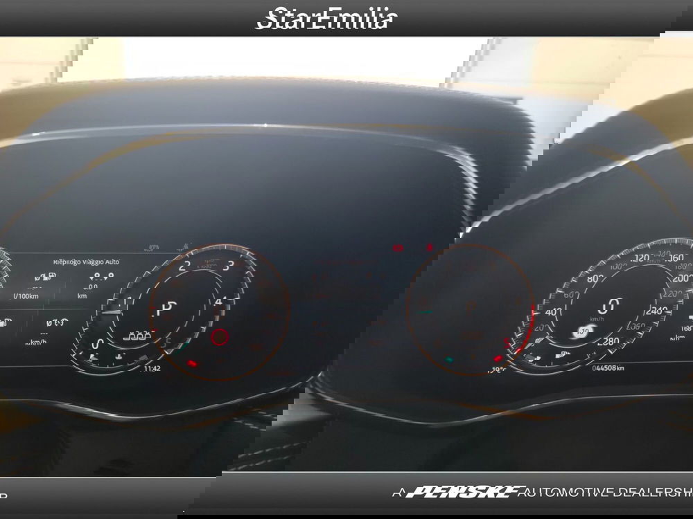 Jaguar F-Pace usata a Ferrara (15)