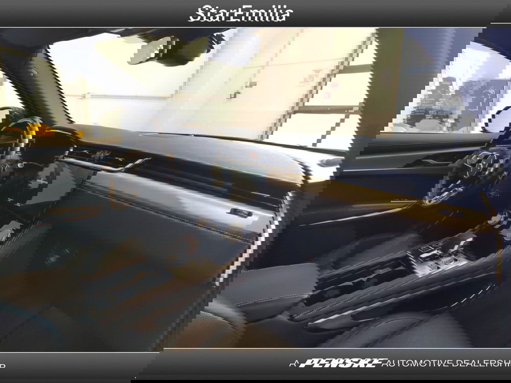 Jaguar F-Pace usata a Ferrara (16)