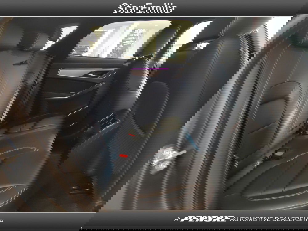 Jaguar F-Pace usata a Ferrara (18)