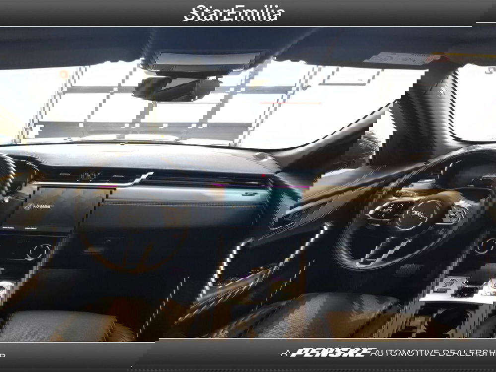 Jaguar F-Pace usata a Ferrara (8)