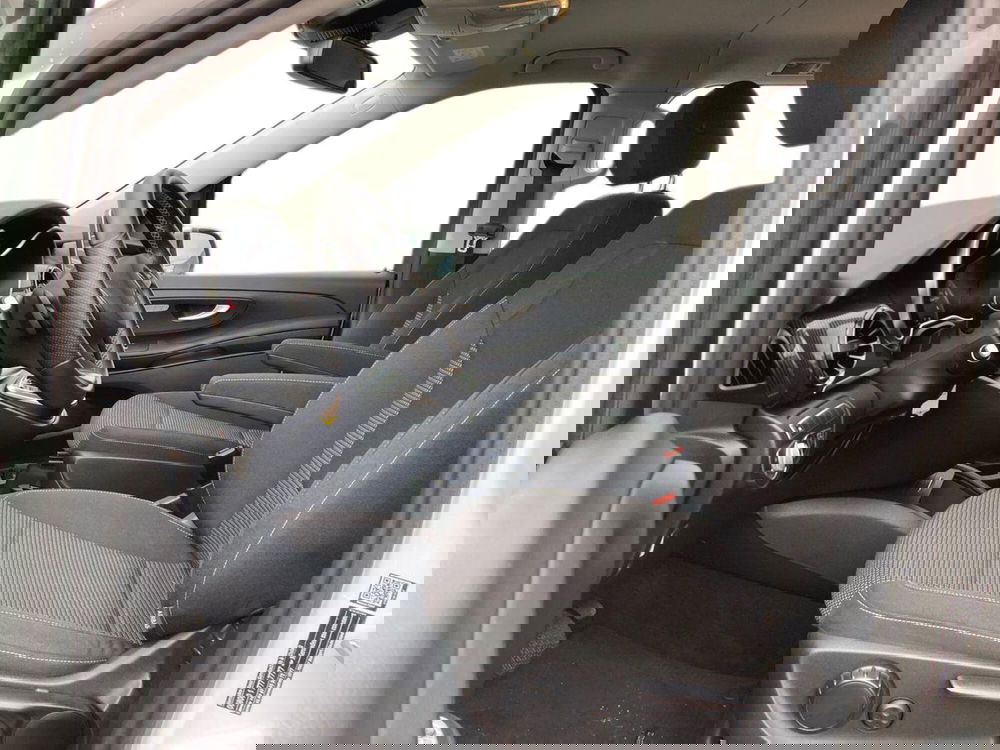 Mercedes-Benz Classe V usata a Milano (10)