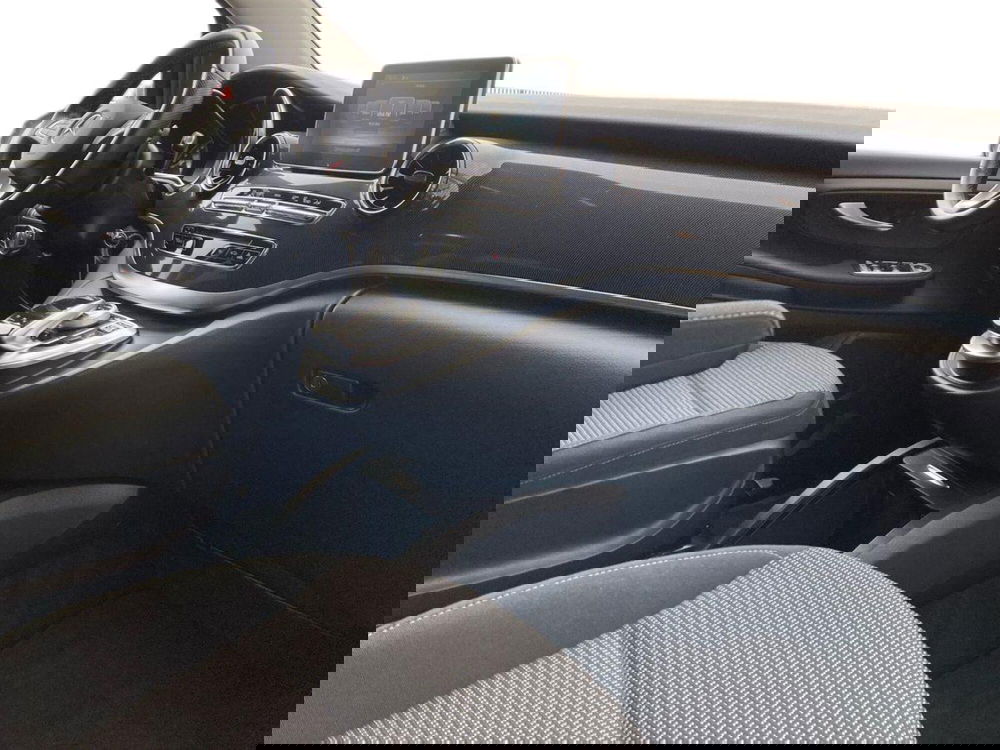 Mercedes-Benz Classe V usata a Milano (15)