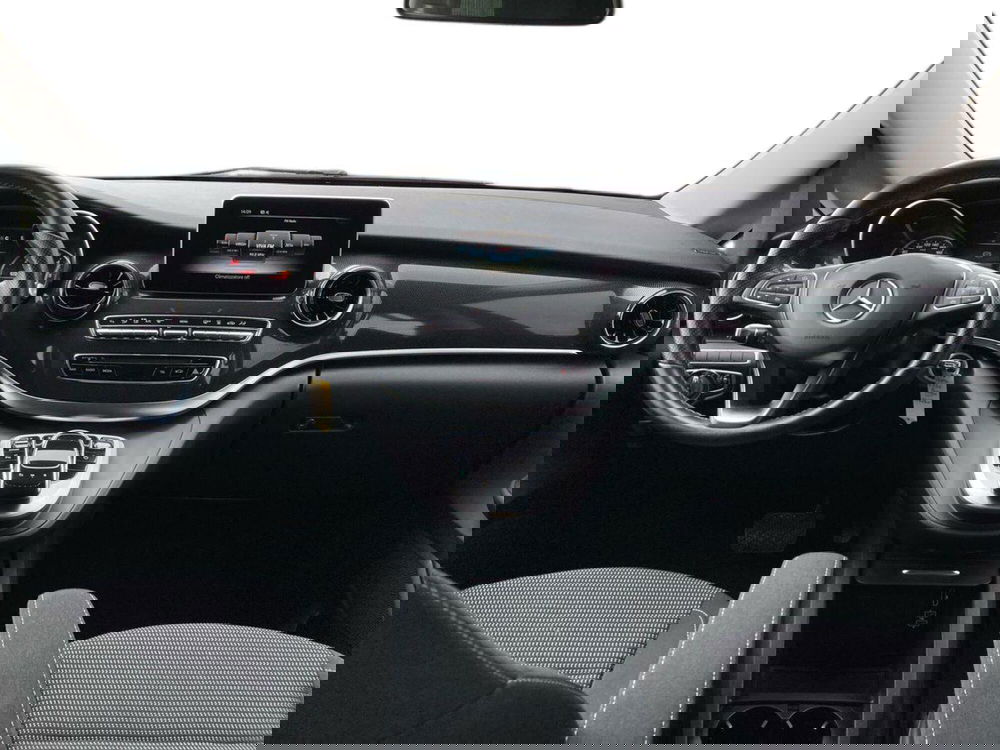 Mercedes-Benz Classe V usata a Milano (9)