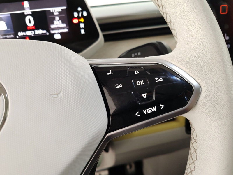 Volkswagen ID.Buzz usata a Massa-Carrara (16)