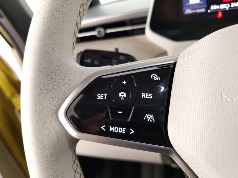 Volkswagen ID.Buzz usata a Massa-Carrara (17)