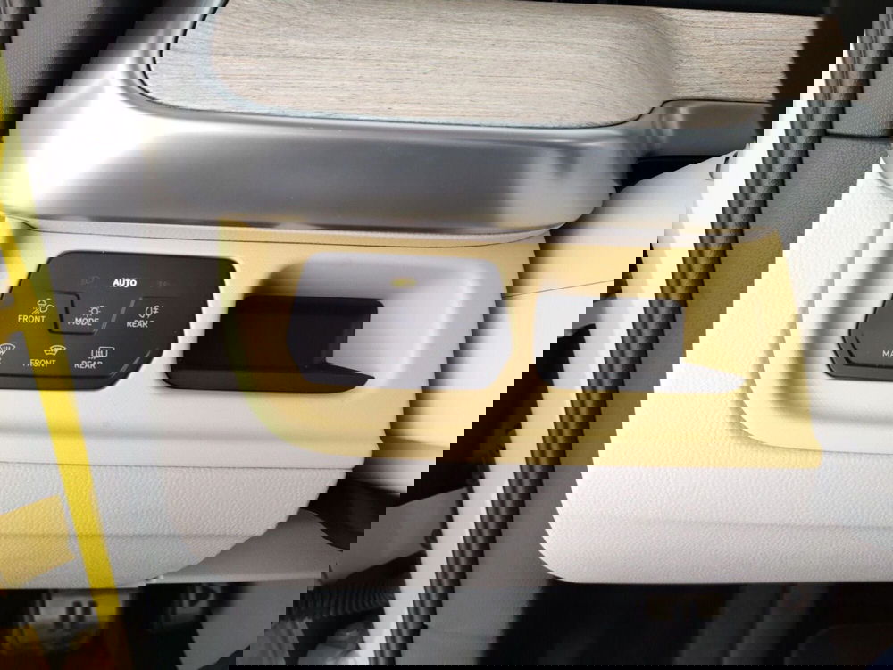 Volkswagen ID.Buzz usata a Massa-Carrara (18)