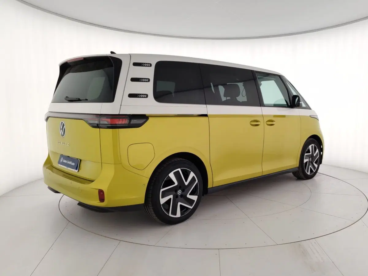 Volkswagen ID.Buzz usata a Massa-Carrara (3)