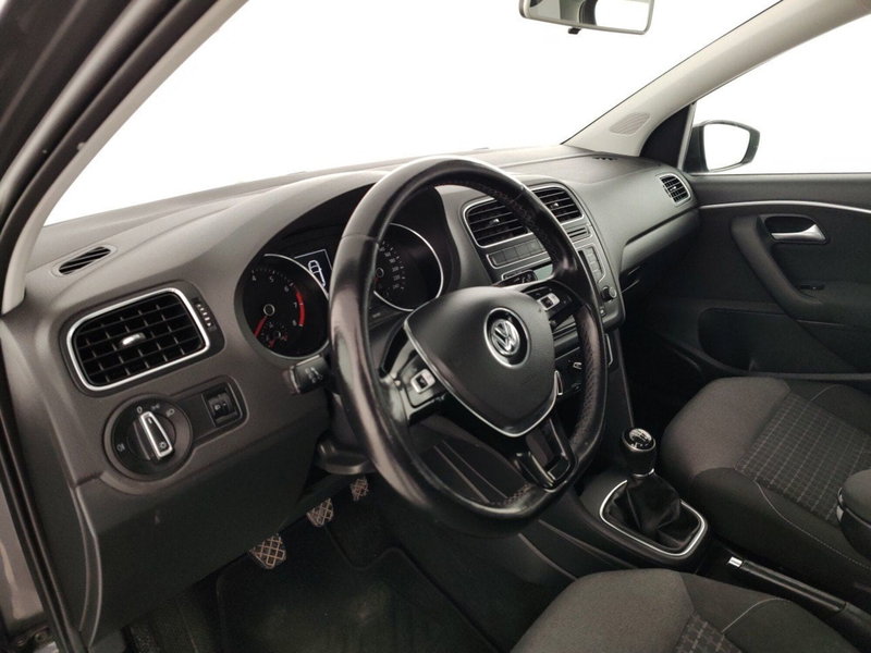 Volkswagen Polo usata a Massa-Carrara (7)