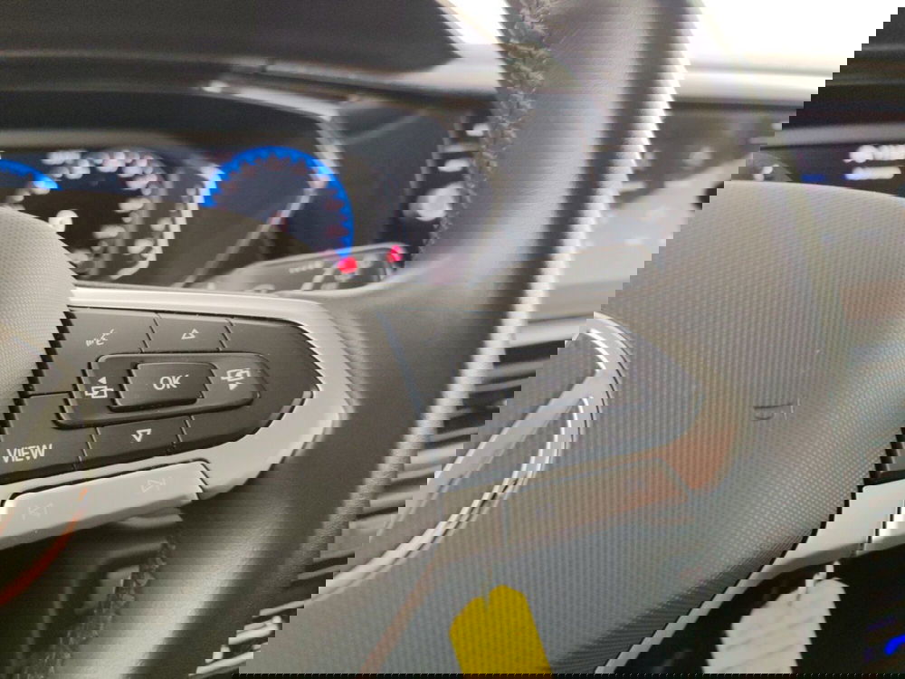 Volkswagen T-Cross usata a Massa-Carrara (12)