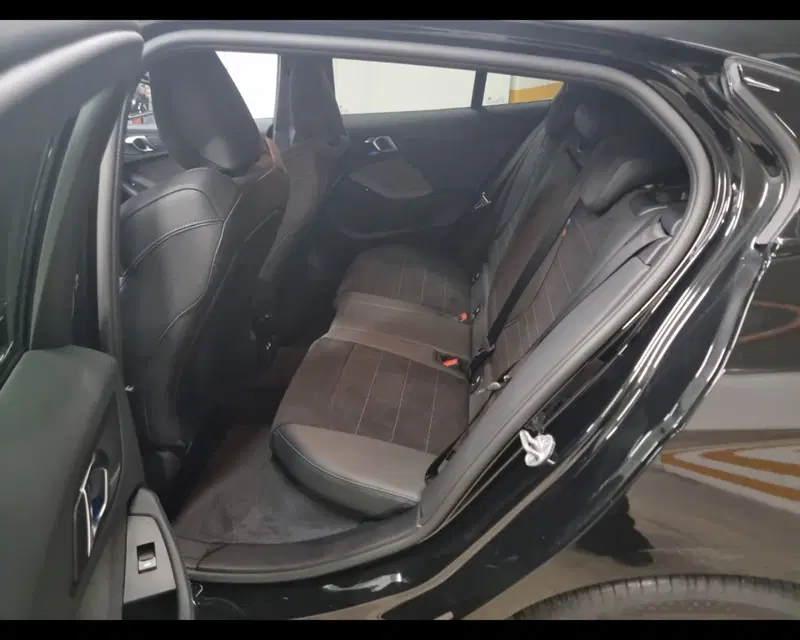 BMW Serie 1 nuova a Caserta (18)