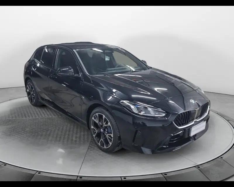 BMW Serie 1 nuova a Caserta (4)