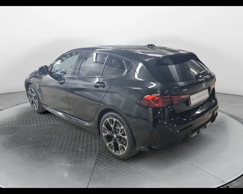 BMW Serie 1 nuova a Caserta (8)