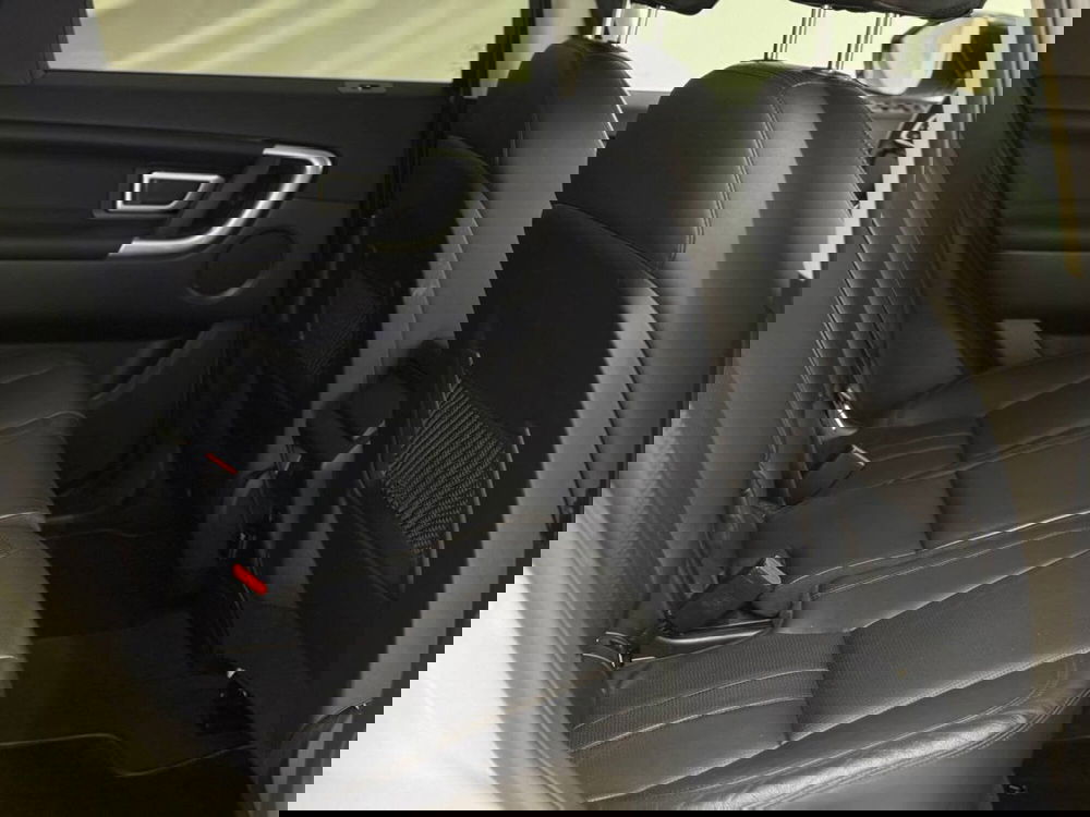 Land Rover Discovery Sport usata a Savona (13)
