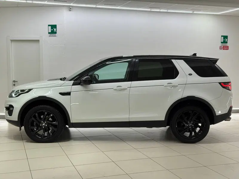 Land Rover Discovery Sport usata a Savona (4)