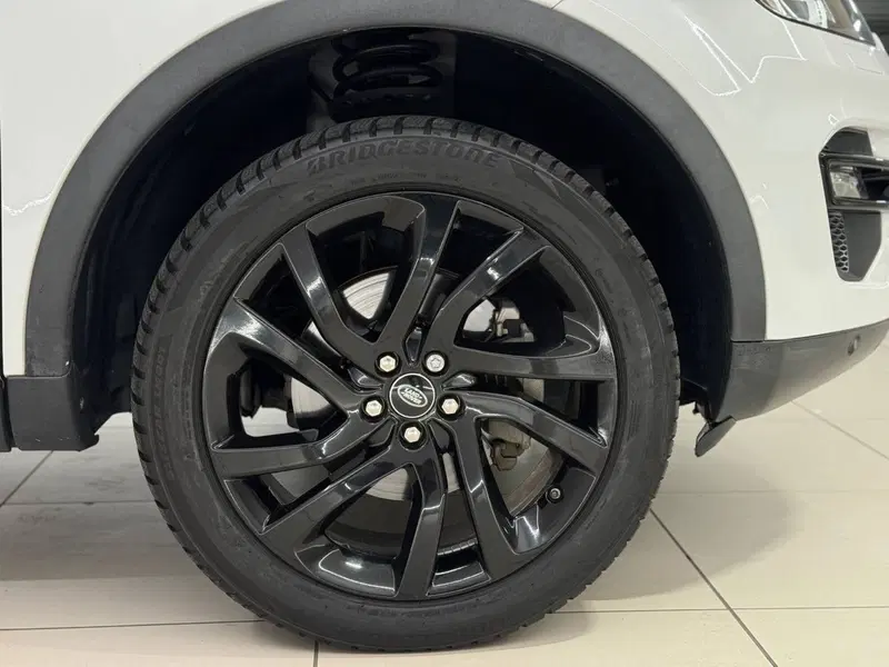 Land Rover Discovery Sport usata a Savona (7)