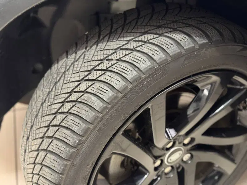 Land Rover Discovery Sport usata a Savona (8)