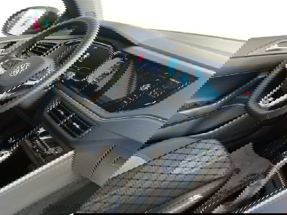 Volkswagen Taigo nuova a Potenza (10)