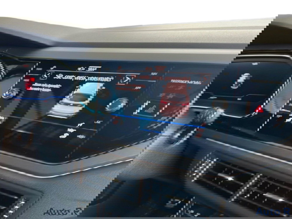 Volkswagen Taigo nuova a Potenza (12)