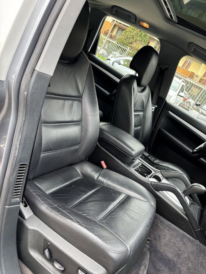 Porsche Cayenne usata a Firenze (12)