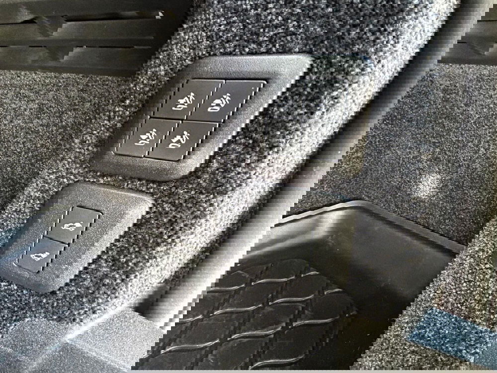 Land Rover Range Rover usata a Verona (13)