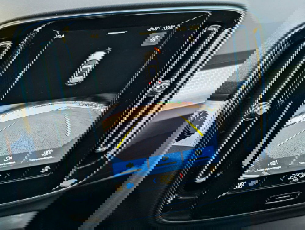 Volvo XC40 usata a Pescara (14)