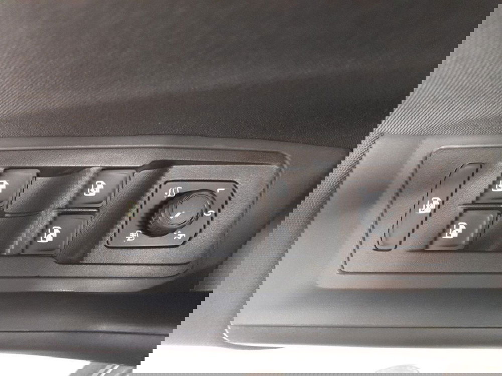 Volkswagen T-Roc usata a Bologna (9)