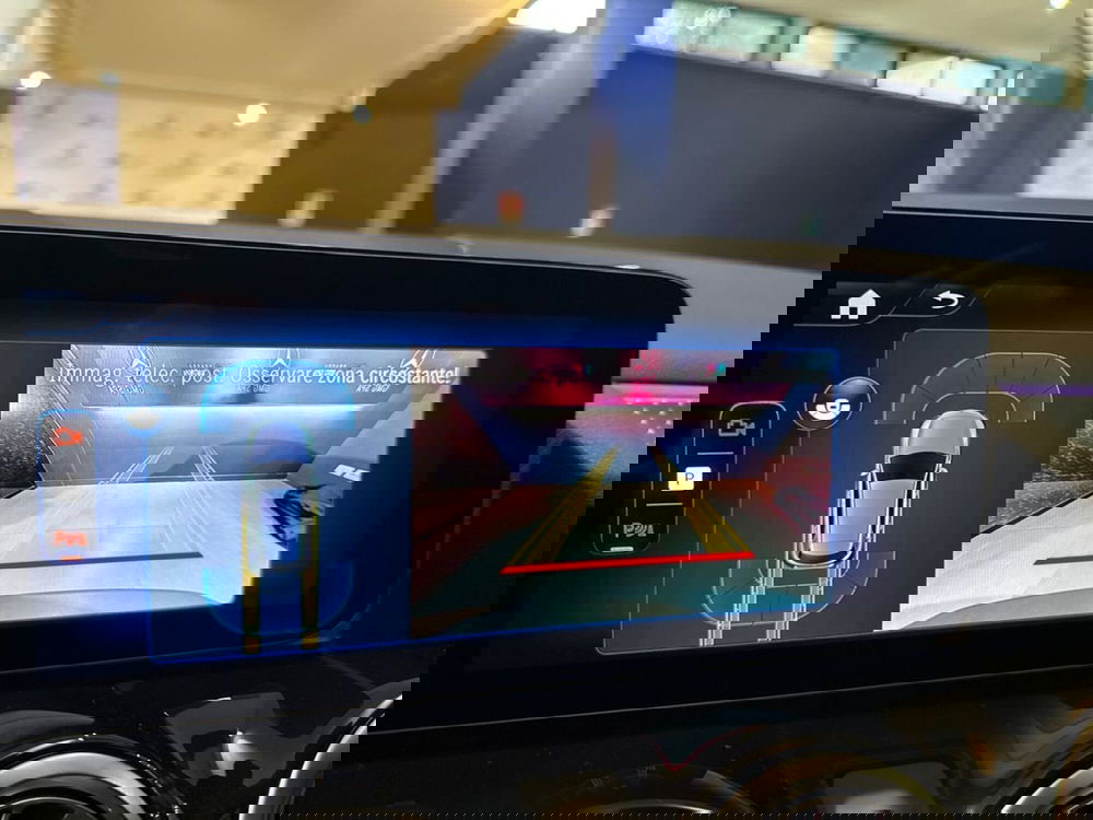 Mercedes-Benz EQA usata a Prato (19)