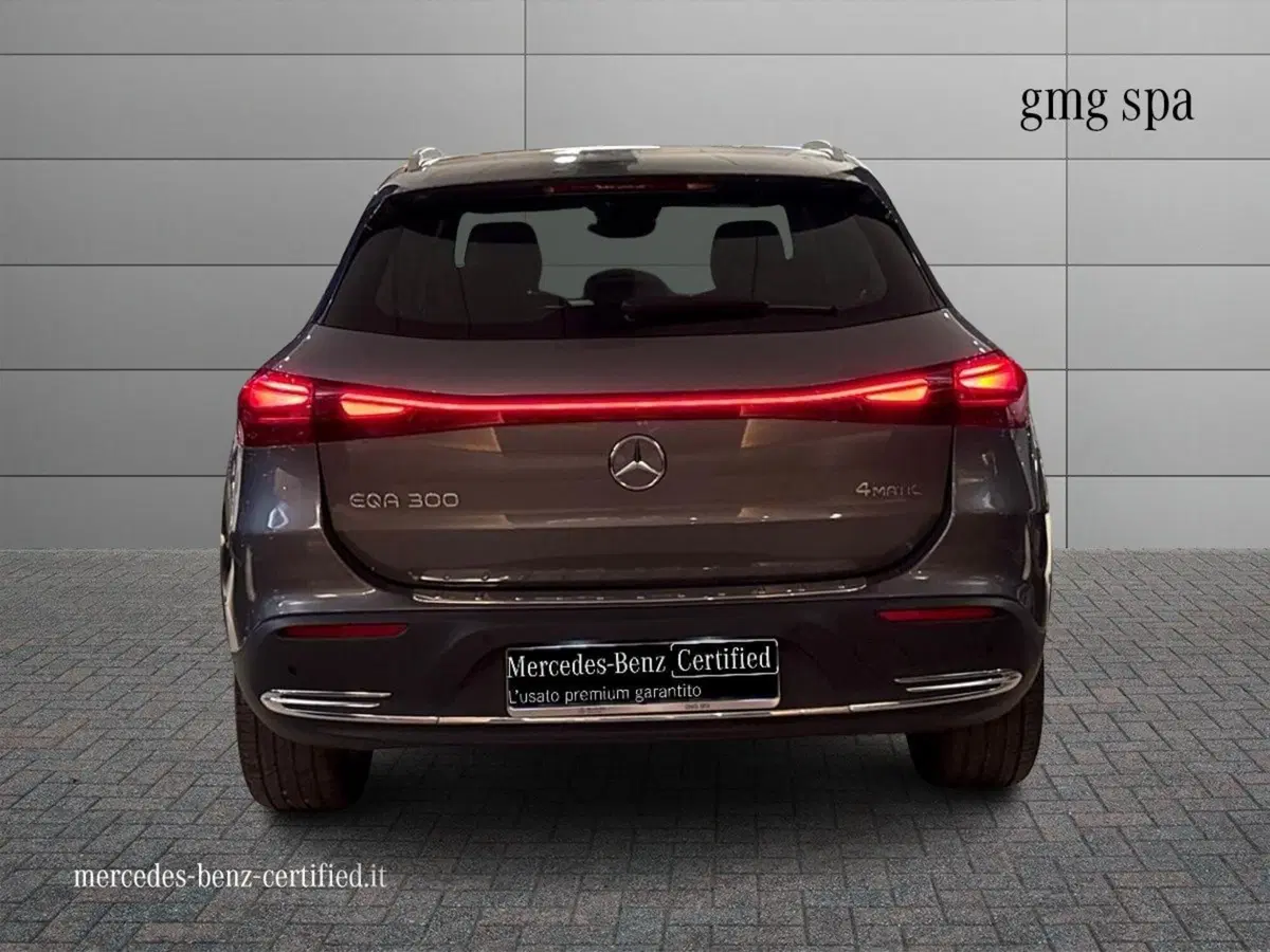 Mercedes-Benz EQA usata a Prato (4)
