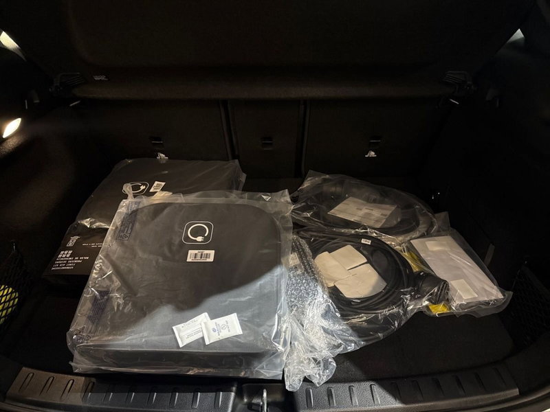 Mercedes-Benz EQA usata a Prato (8)