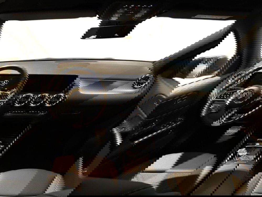 Mercedes-Benz EQA usata a Prato (9)