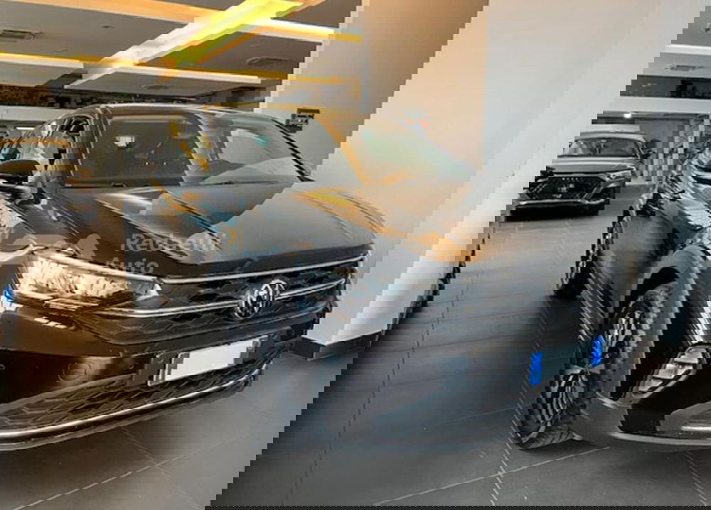 Volkswagen Taigo usata a Lecco (2)