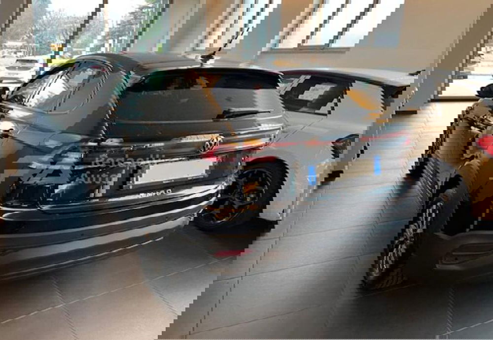 Volkswagen Taigo usata a Lecco (4)