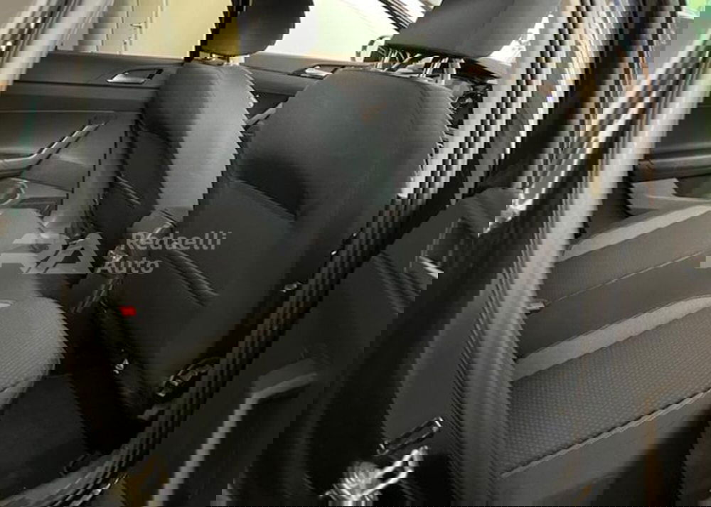 Volkswagen Taigo usata a Lecco (8)