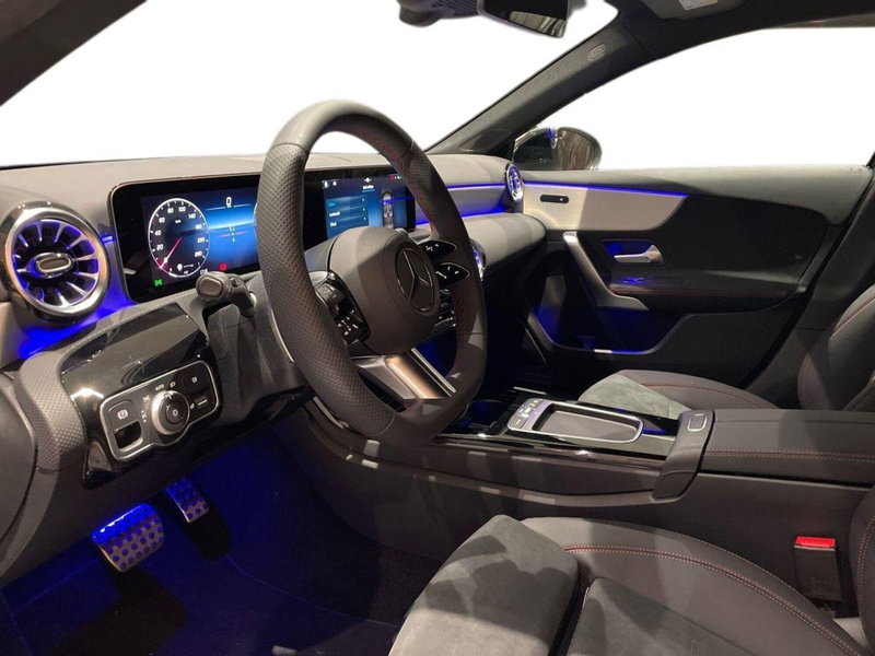 Mercedes-Benz Classe A nuova a Firenze (10)