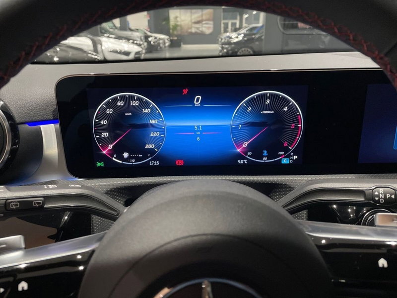 Mercedes-Benz Classe A nuova a Firenze (13)