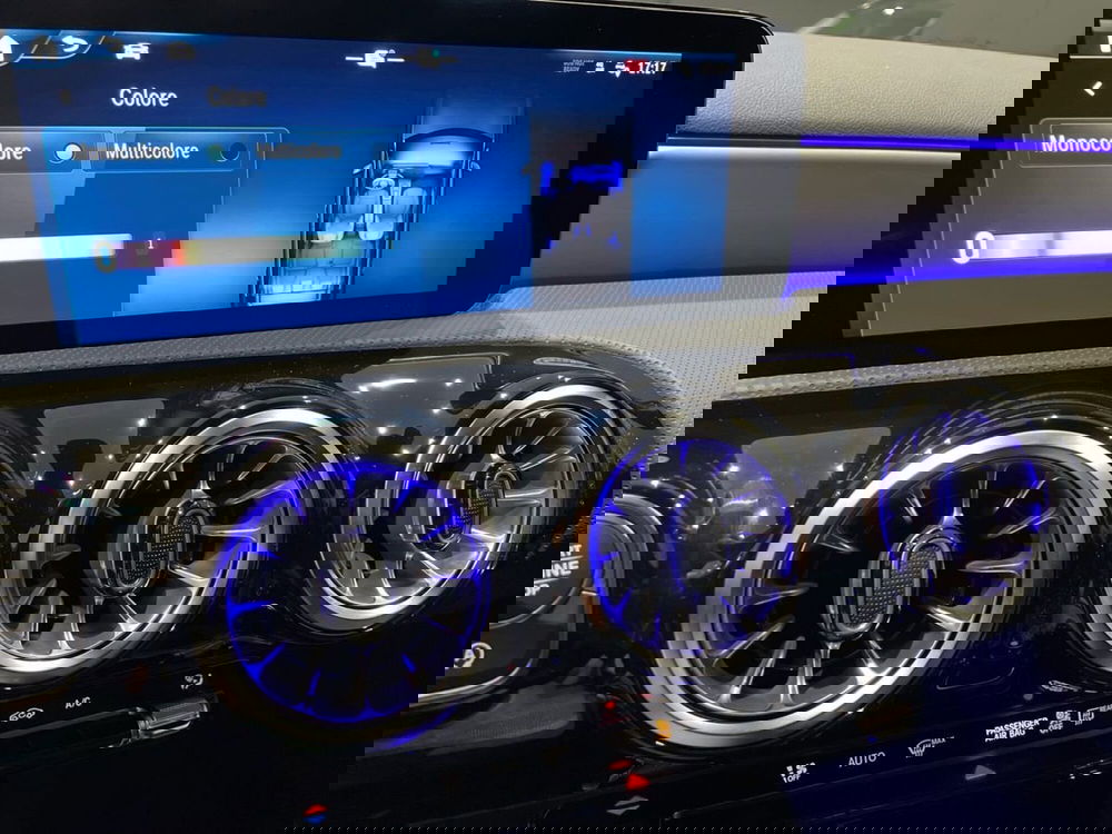 Mercedes-Benz Classe A nuova a Firenze (19)