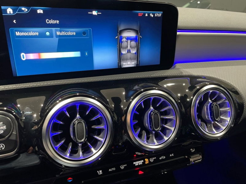 Mercedes-Benz Classe A nuova a Firenze (19)